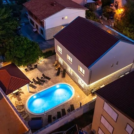 My Dalmatia - Seaside Familia With Private Heated Pool Nyaraló