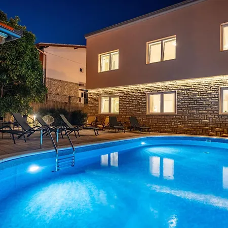My Dalmatia - Seaside Familia With Private Heated Pool Hébergement de vacances *