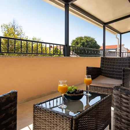 My Dalmatia - Seaside Familia With Private Heated Pool * Sveti Filip i Jakov