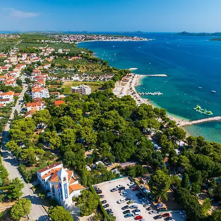 My Dalmatia - Seaside Familia With Private Heated Pool
